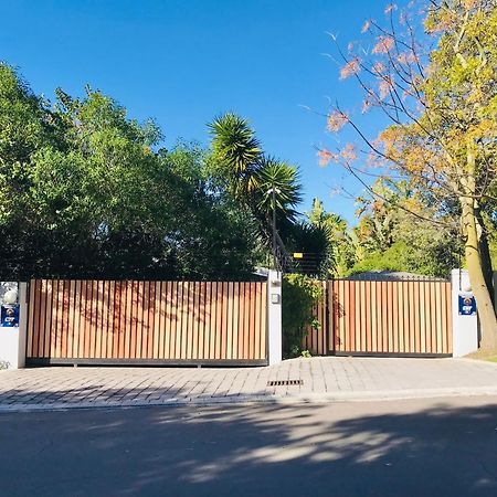 10Vdw Self Catering Apartments Durbanville Eksteriør bilde