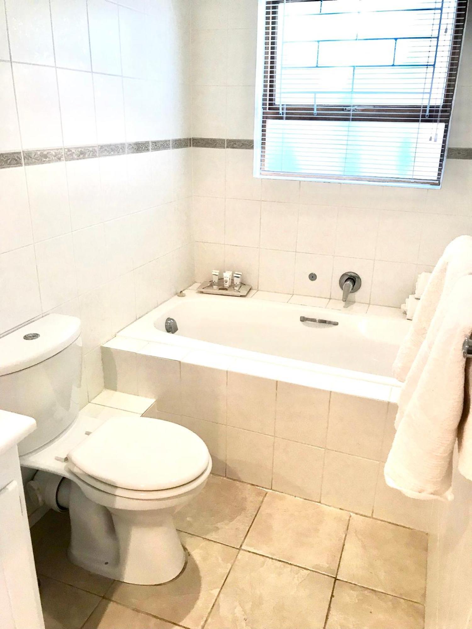 10Vdw Self Catering Apartments Durbanville Eksteriør bilde