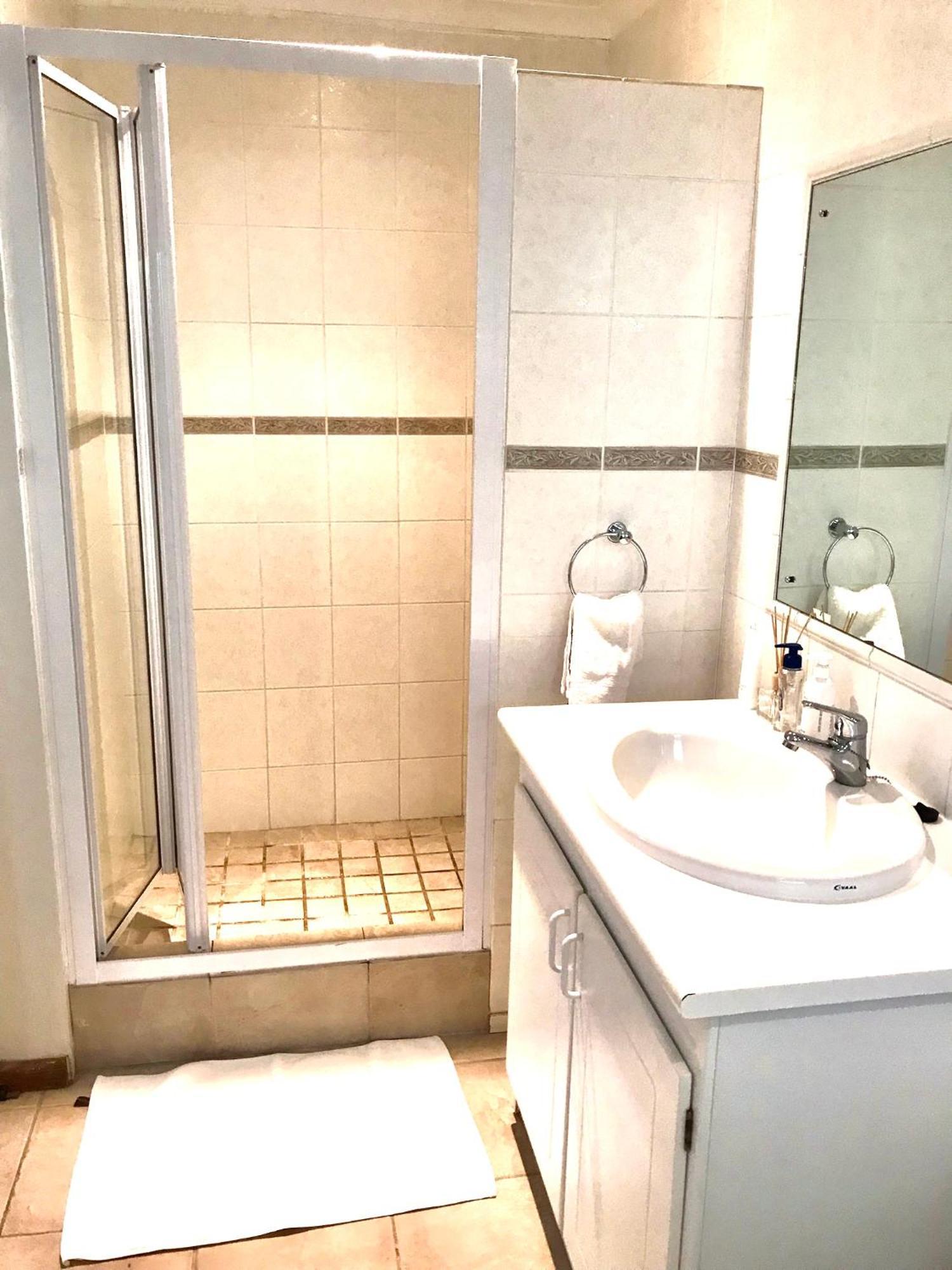 10Vdw Self Catering Apartments Durbanville Eksteriør bilde